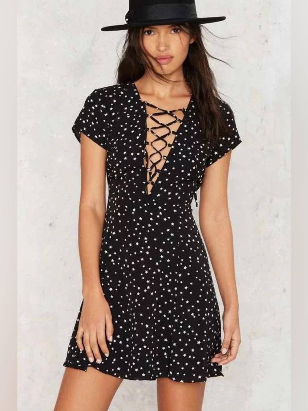 Wyldr Short Sleeve Black Star Lace up Cleavage Dress